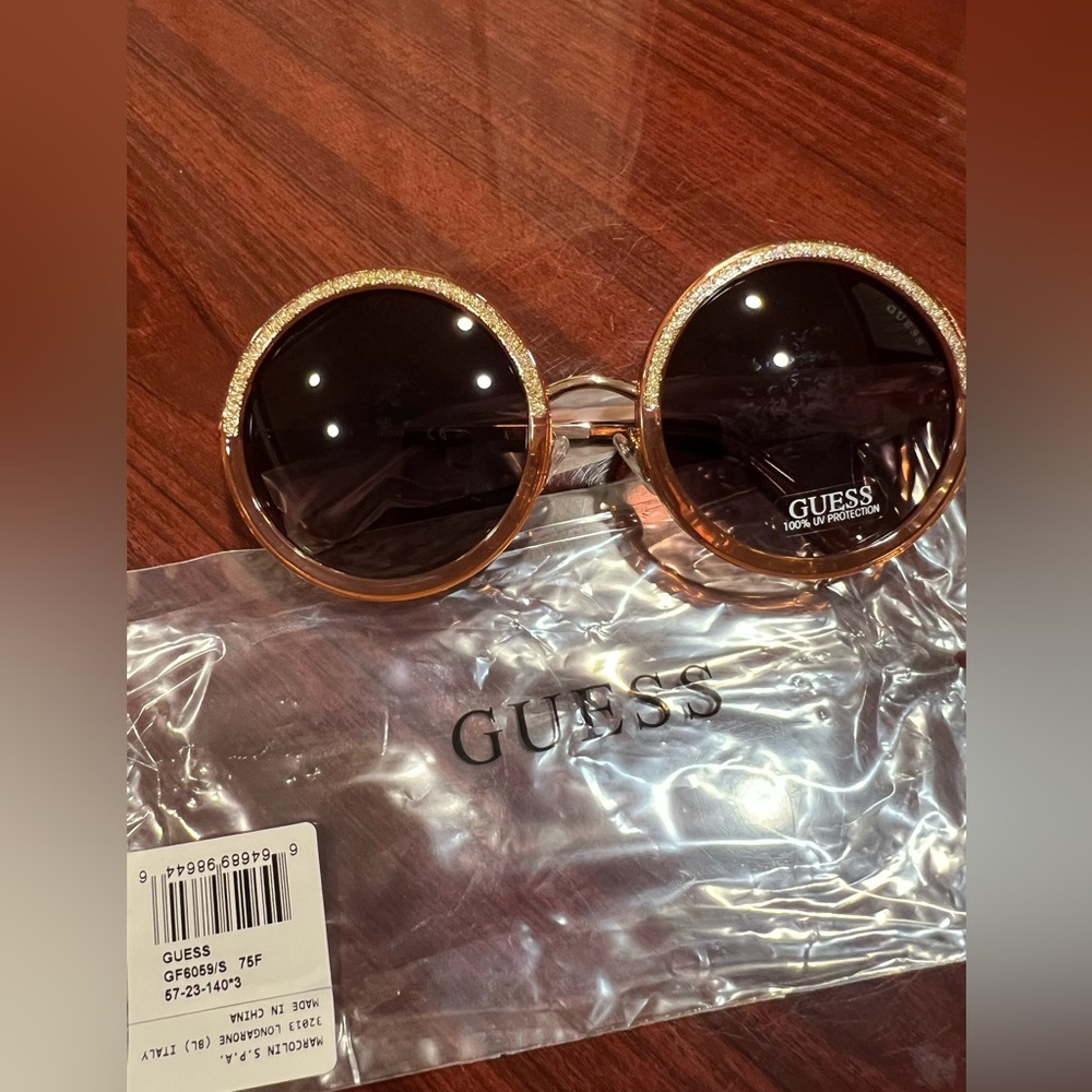 GUESS Glittering Gold Sunglasses-authentic, new